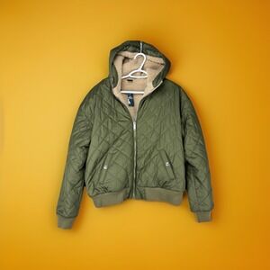 Hollister Reversible Sherpa Puffer Jacket NWT M Olive Green Quilted Teddy Coat